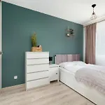 アパート Functional & Modern With Parking And Garden By Renters