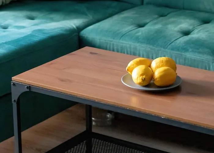 Functional & Modern With Parking And Garden By Renters